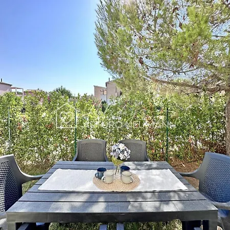 219 - Adamo Ed Eva - Bilocale Al Piano Terra Con Giardino, Aria Climatizzata-spiaggia 